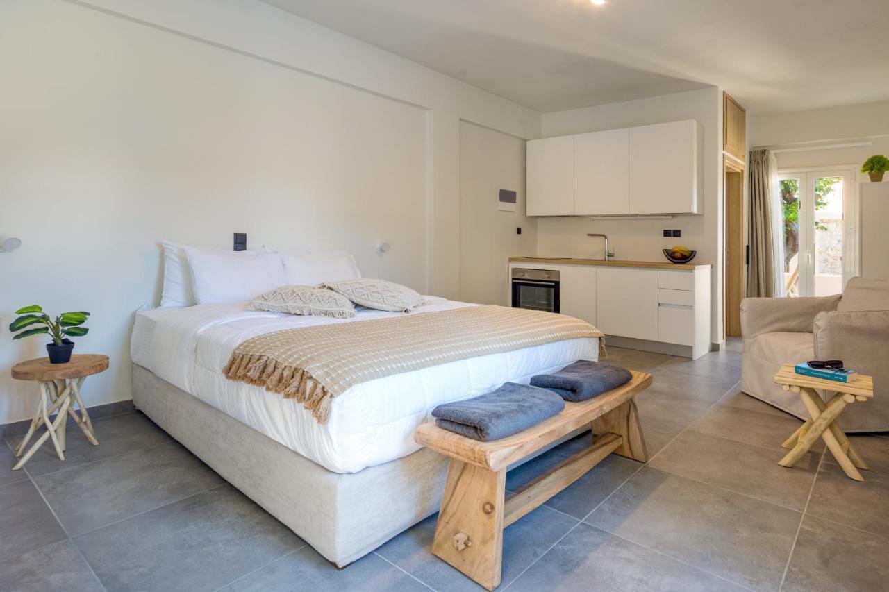 S U E N O - Studios And Apartments, With Shared Pool Kato Daratso Exterior foto